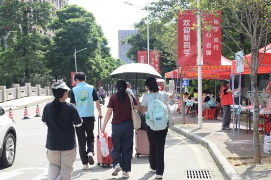 09a6fc7d73cc5cbbb96d137c7b6d2187