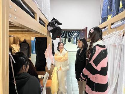 MZC}$O~)O`{3RO~M9{%LW(D